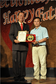 	柔佛新山电业公会第三十四周年纪念晚宴