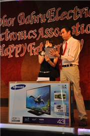 	柔佛新山电业公会第三十四周年纪念晚宴